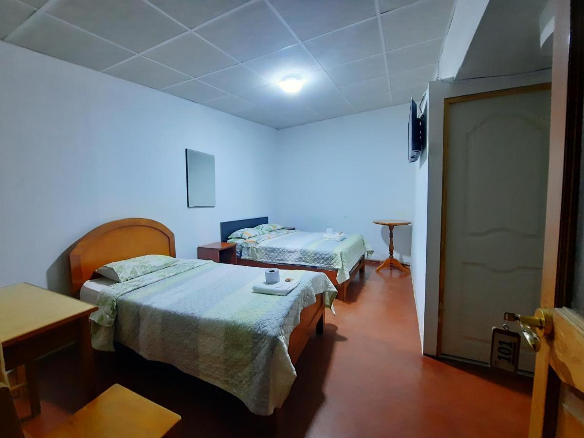 Hostal Dulzura Caraz Екстериор снимка